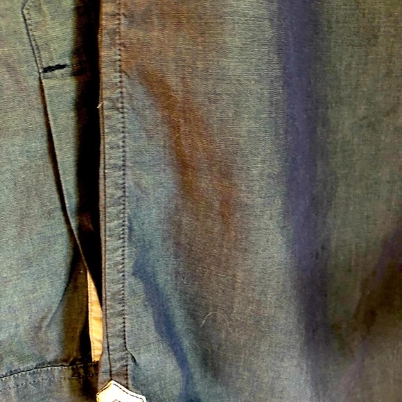 JCREW men M(15) chambray contrast turn up cuff. Lightweight cotton. Worn once - Picture 4 of 5